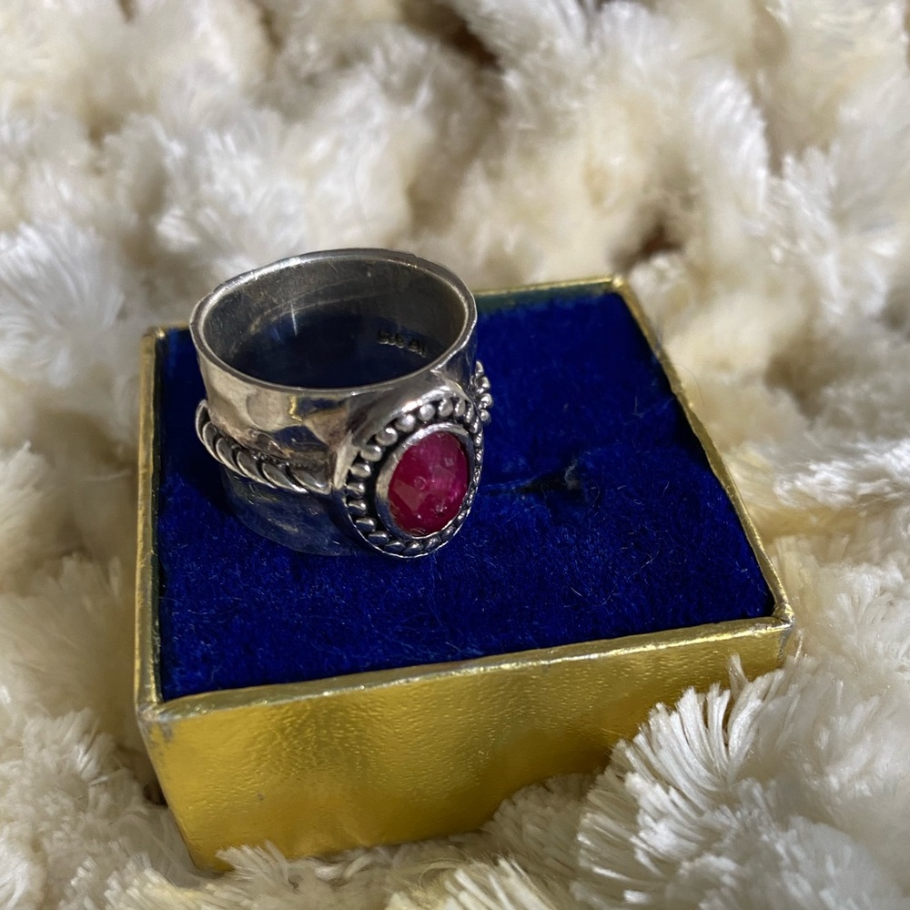 Genuine Red Ruby Hammered Sterling Silver Ring. - image 5